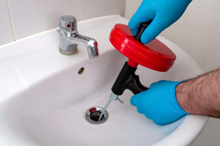 Déboucher toilette Laval