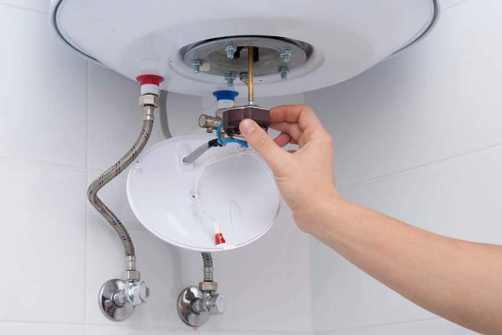 Installation chauffe eau Laval